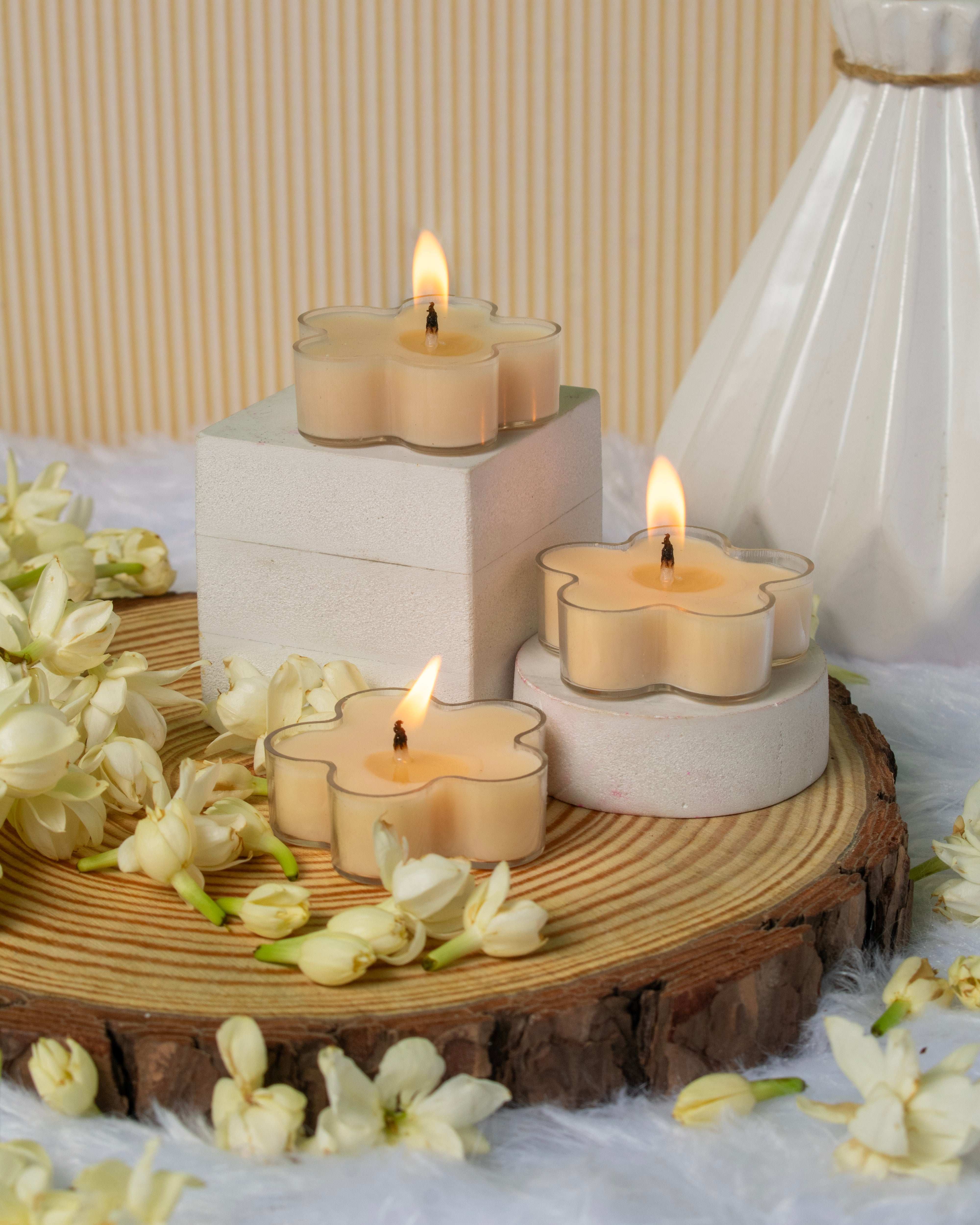 Jasmine Handpoured Tealights Set of 8 Secondary image