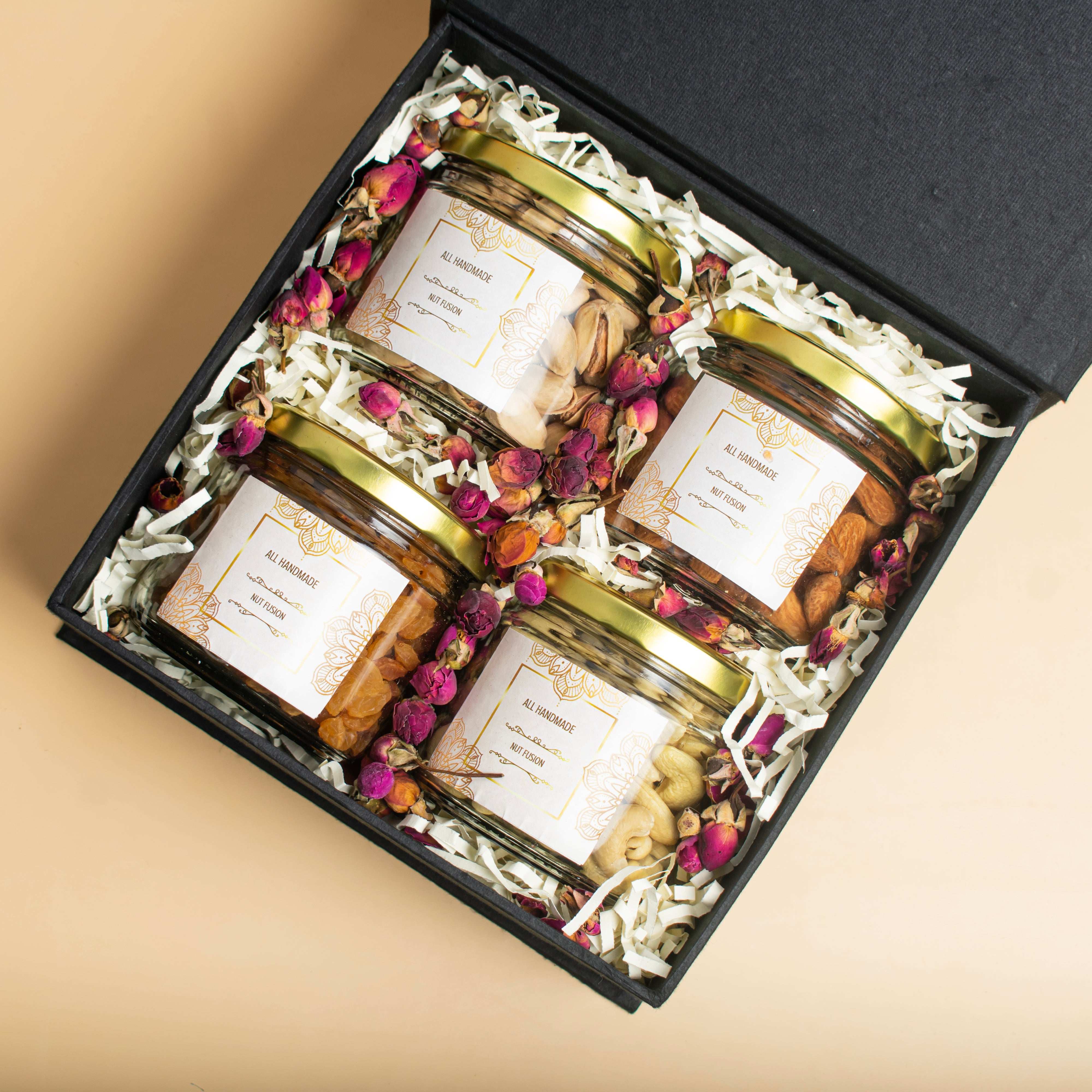 Gourmet Nut Medley Gift set Secondary image